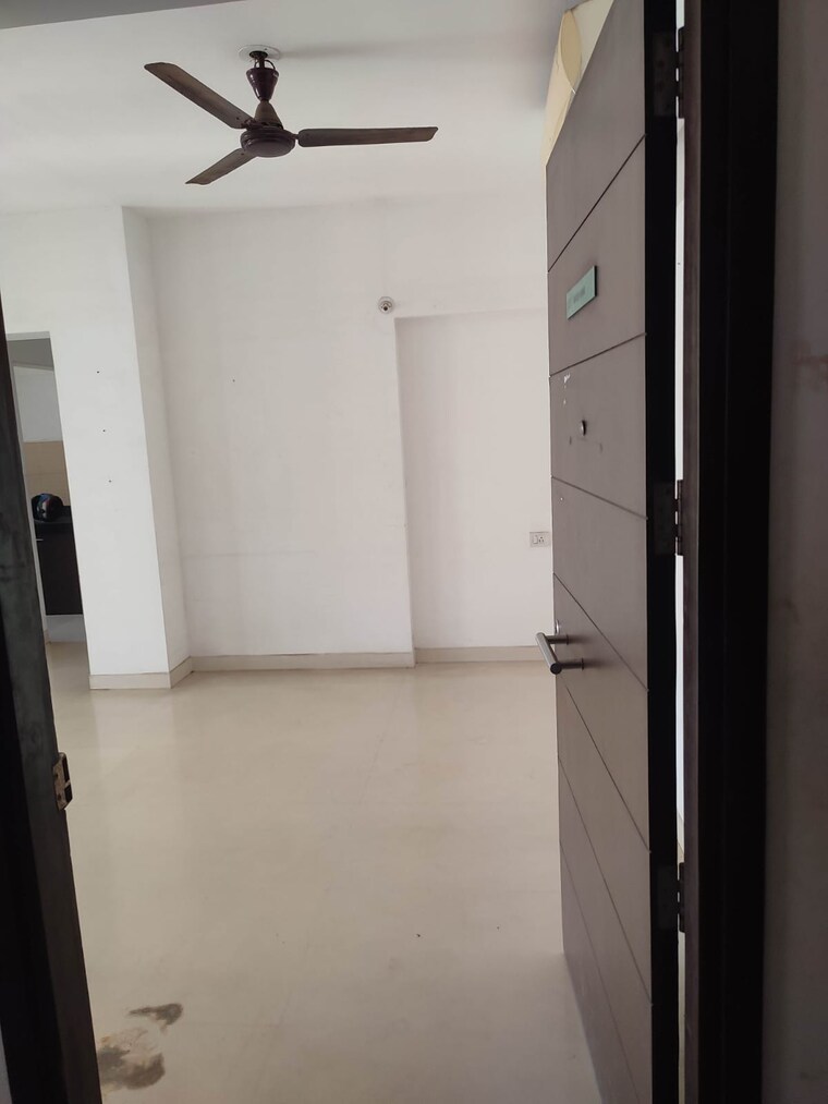 undefined, lodha-splendora 2 Bedroom 950 Sq.Ft. Apartment In Ghodbunder Road Thane 9186463