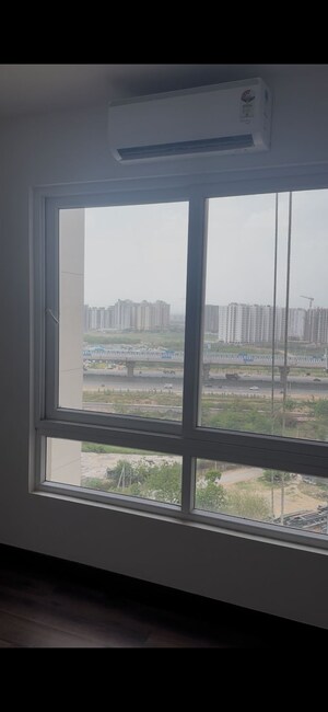 Room in 3 BHK Apartment at Adani Oyster Arcade, Sector 102 – for Sale