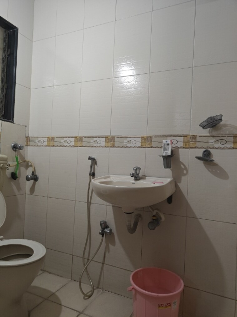 Bathroom, meridian-apartment 3 Bedroom 1525 Sq.Ft. Apartment In Nerul Sector 6 Navi Mumbai 9186510