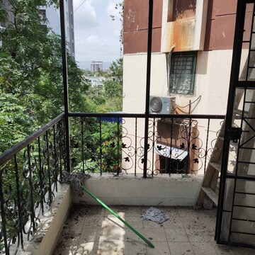 Balcony in 3 BHK Apartment at Vyas Ranjeet Heights, Rambaug Colony – for Rent