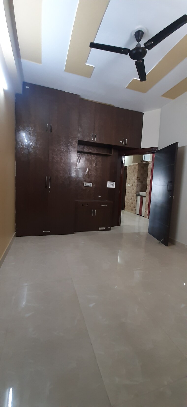 undefined, landcraft-golf-links 2 Bedroom 120 Sq.Ft. Builder Floor In Pandav Nagar Ghaziabad 9186498