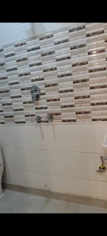 Bathroom in 3 BHK Builder Floor at Dwarka Mor – for Rent