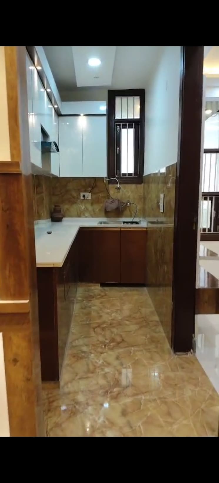 Kitchen, dwarka mor 3 Bedroom 85 Sq.Yd. Builder Floor In Dwarka Mor Delhi 9186508