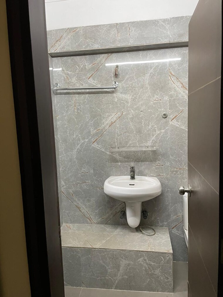 Master Bedroom, rwa-apartments-sector-51 4 Bedroom 4500 Sq.Ft. Independent House In Sector 51 Noida 9186543