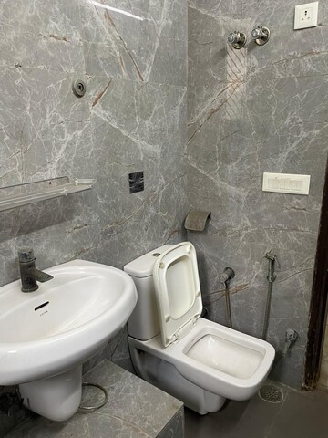Bathroom in 4 BHK Independent House at RWA Apartments Sector 51, Sector 51 – for Rent