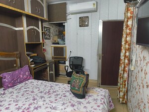 Bedroom in 2 BHK Apartment at Jupiter Apartments Vikas Puri, Vikas Puri – for Sale