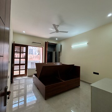 Living Room in 3 BHK Builder Floor at Ansal Plaza Sector-23, Carterpuri Village – for Rent