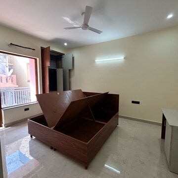 Living Room in 3 BHK Builder Floor at Ansal Plaza Sector-23, Carterpuri Village – for Rent