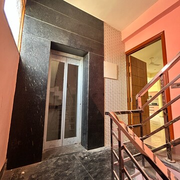 Staircase in 3 BHK Builder Floor at Ansal Plaza Sector-23, Carterpuri Village – for Rent