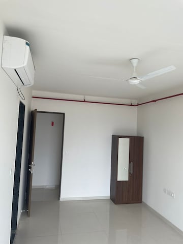 Furnished Amenities in 3 BHK Apartment at Runwal Nirvana, Parel – for Rent