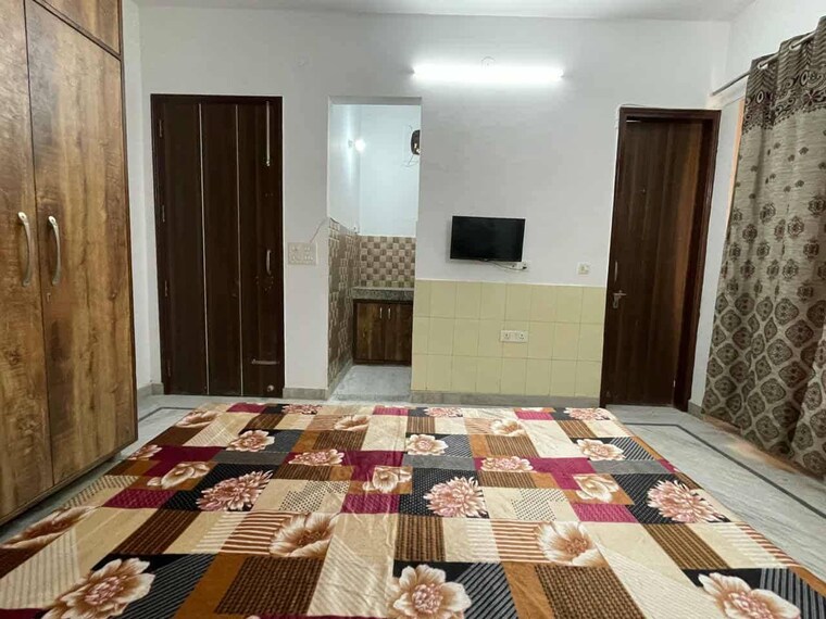 Bedroom, saket 1 RK 450 Sq.Ft. Builder Floor In Saket Delhi 9186602