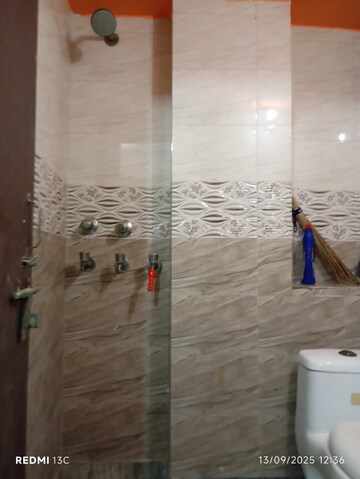Attached Bathroom in 1 RK Builder Floor at Esteem Complex, Savitri Nagar – for Rent