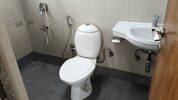 Bathroom in 2 BHK Apartment at Lokhandwala Harmony, Worli – for Rent