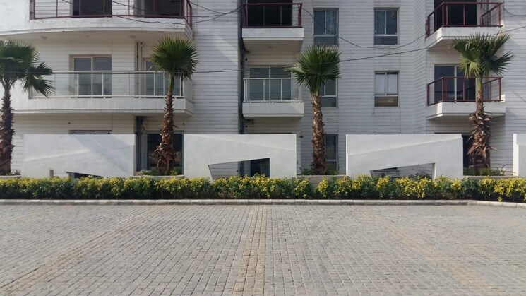 Garden, eldeco-acclaim 2 Bedroom 1457 Sq.Ft. Apartment In Sohna Sector 2 Gurgaon 9186655