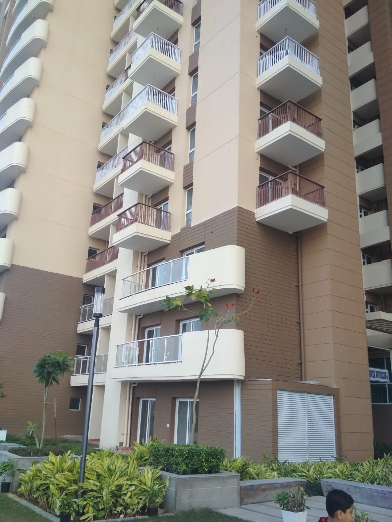 2 BHK + Study Room Apartment For Sale in Eldeco Acclaim