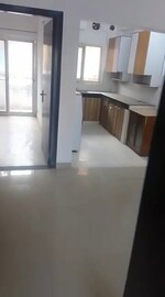 3 BHK + Extra Room 300 Sq.Yd. Apartment in BPTP Park 81