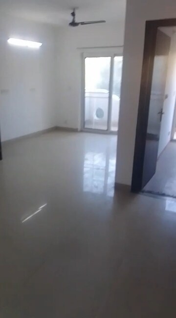 Room in 3 BHK Apartment at BPTP Park 81, Sector 81 – for Rent