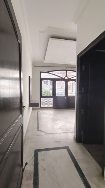 Building Lobby in 3 BHK Independent House at Palm Residency Chhatarpur, Chattarpur – for Rent