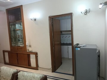 Room in 2 BHK Builder Floor at Chittaranjan Park – for Rent