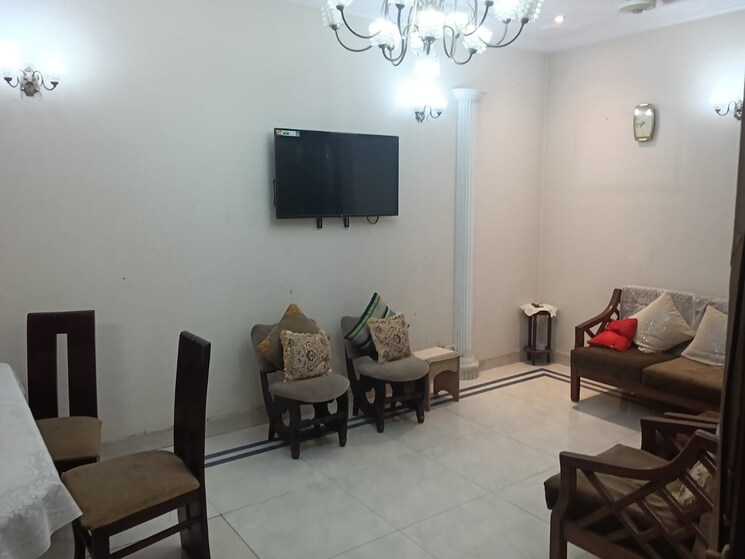 Living Room, chittaranjan park 2 Bedroom 1200 Sq.Ft. Builder Floor In Chittaranjan Park Delhi 9186725