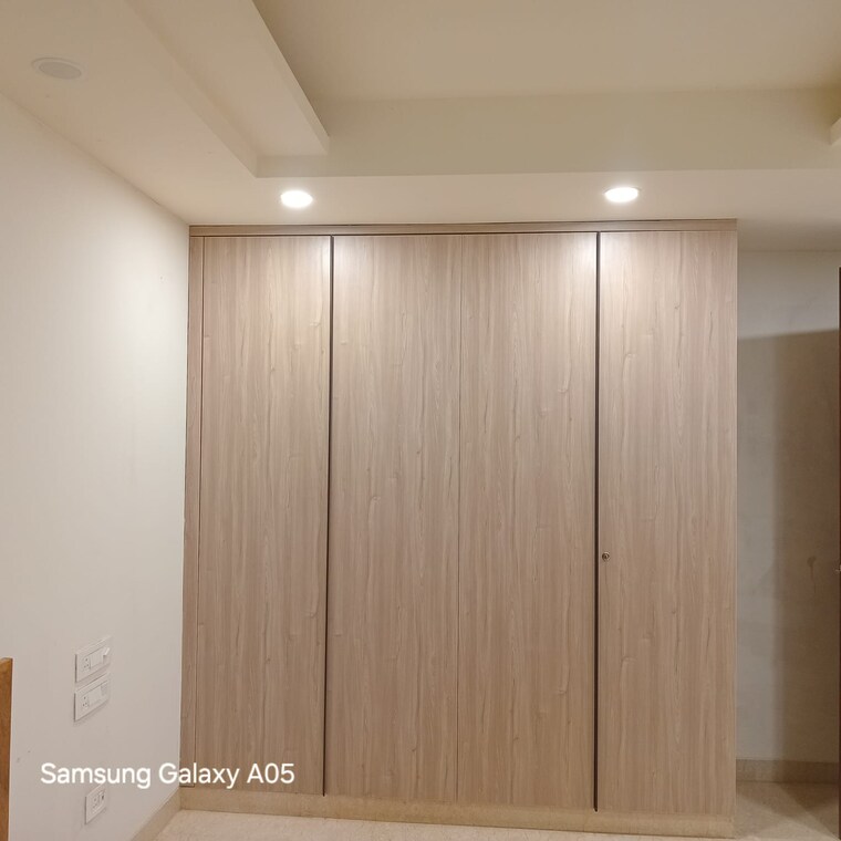 Room, greater kailash part 3 3 Bedroom 217 Sq.Yd. Builder Floor In Greater Kailash Part 3 Delhi 9186749