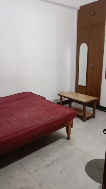 1 RK Builder Floor For Rent in RWA Apartments Sector 26, Sector 26