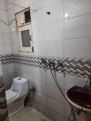 Bathroom in 3 BHK Apartment at Gtb Enclave – for Sale