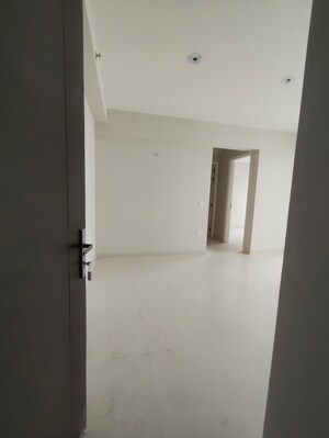 Room in 2 BHK Apartment at Eldeco Live By The Greens, Sector 150 – for Sale