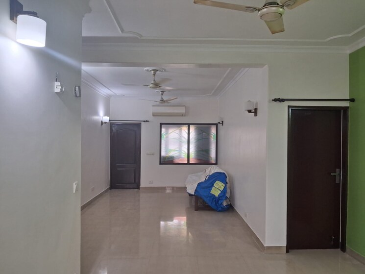 Living Room, rwa-apartments-sector-47 2 Bedroom 1600 Sq.Ft. Builder Floor In Sector 47 Noida 9186812