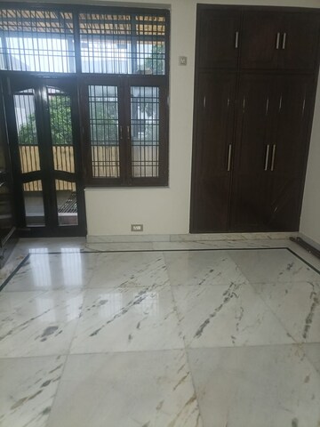 Room in 2 BHK Builder Floor at RWA Apartments Sector 47, Sector 47 – for Rent
