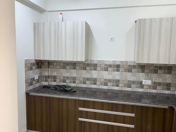 Kitchen, international airport road 3 Bedroom 1270 Sq.Ft. Apartment In International Airport Road Zirakpur 9186805
