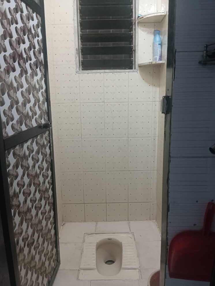 Bathroom, earth-ram-heritage 1 Bedroom 635 Sq.Ft. Apartment In Kamothe Navi Mumbai 9186843
