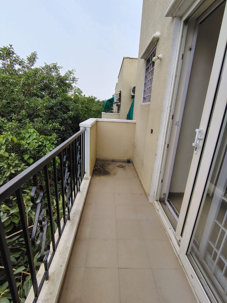 Balcony, emaar-emerald-floors 4 Bedroom 2500 Sq.Ft. Builder Floor In Sector 65 Gurgaon 9186878