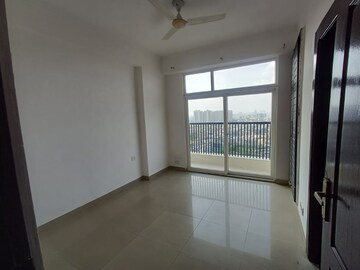 Room in 3 BHK Apartment at Amrapali Platinum, Sector 119 – for Sale