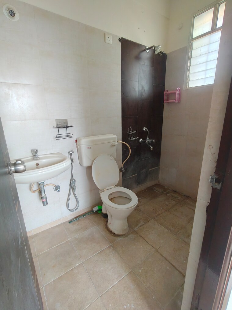 Bathroom, keystone-hills 2 Bedroom 1200 Sq.Ft. Apartment In Undri Pune 9186933