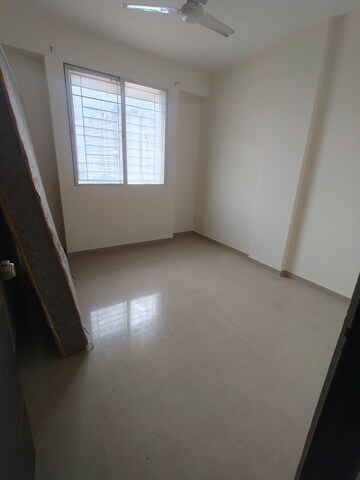 Room in 2 BHK Apartment at Keystone Hills, Undri – for Rent