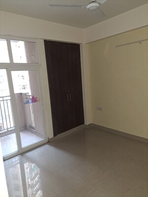 Room in 2 BHK Apartment at Hawelia Valencia Homes, Sector 1 Greater Noida – for Sale