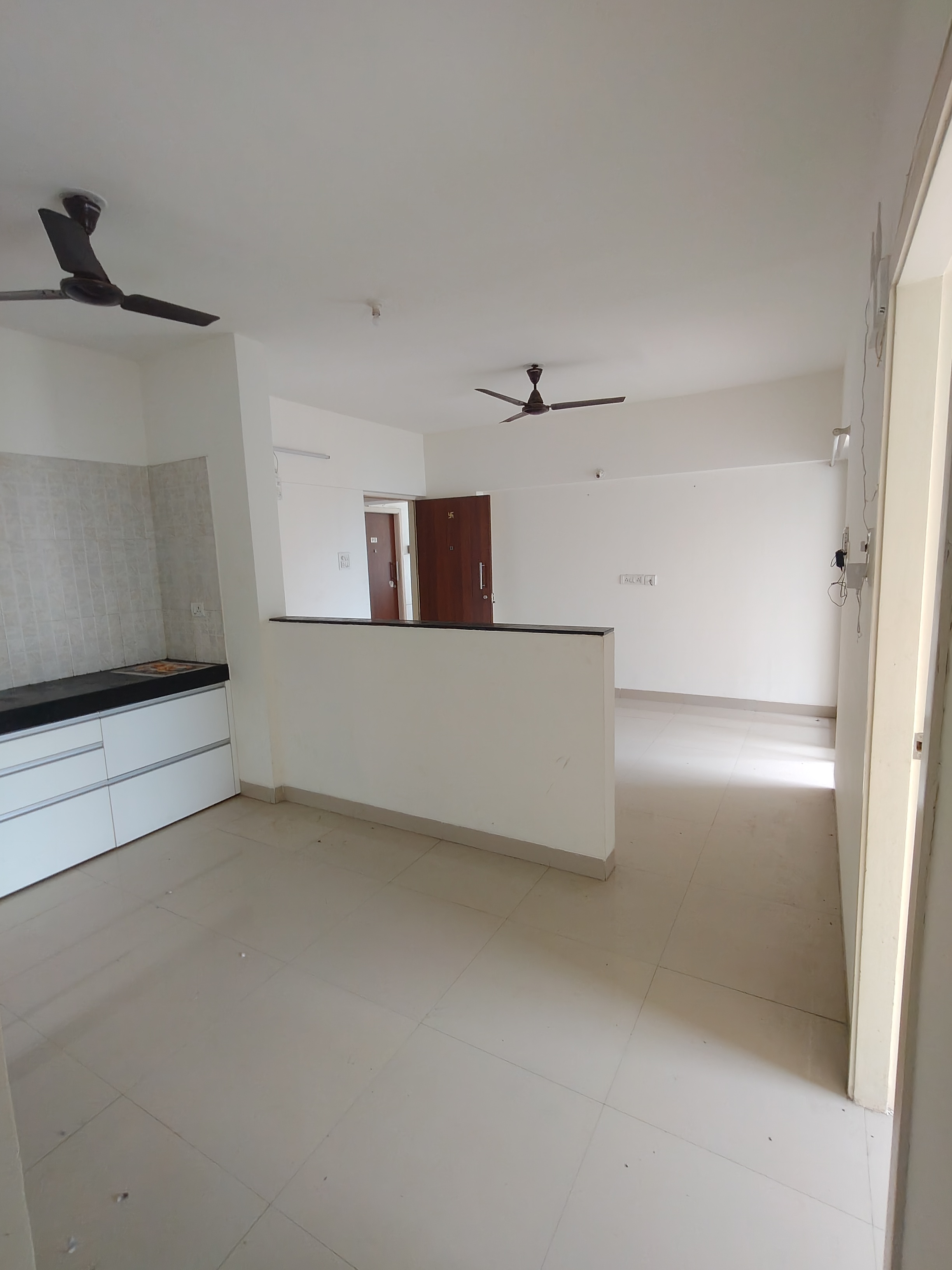 1 BHK + Pooja Room Apartment For Rent in Godrej Horizon