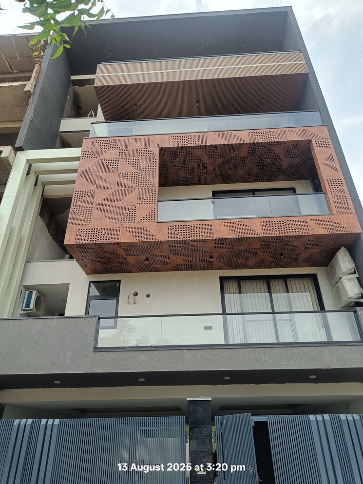 Exterior View, ireo-city-plots 4 Bedroom 2500 Sq.Ft. Builder Floor In Sector 60 Gurgaon 9186973