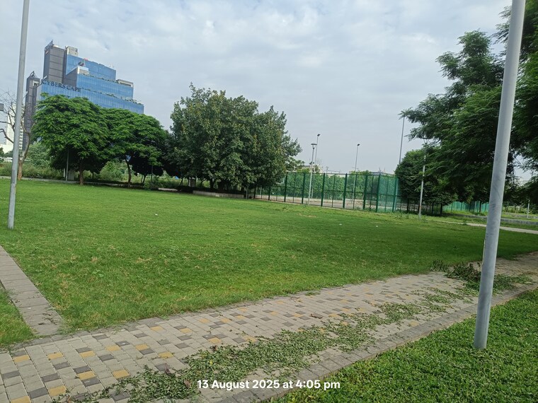 Garden, ireo-city-plots 4 Bedroom 2500 Sq.Ft. Builder Floor In Sector 60 Gurgaon 9186973