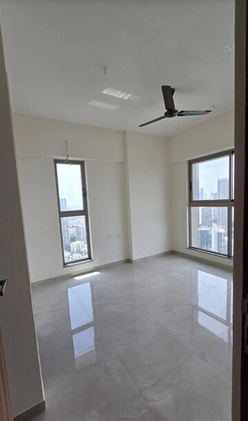 Bedroom in 2 BHK Apartment at Sheth Irene, Malad West – for Rent