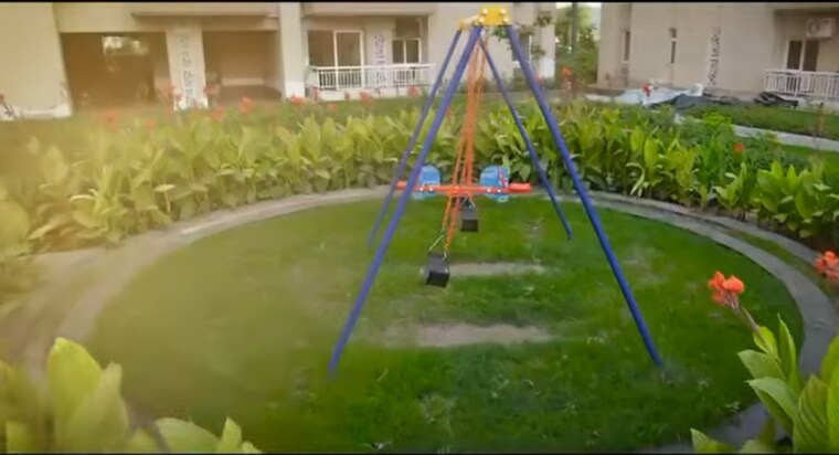 Swimming Pool, silverglades-the-melia 2.5 Bedroom 1455 Sq.Ft. Apartment In Sohna Sector 35 Gurgaon 9183656