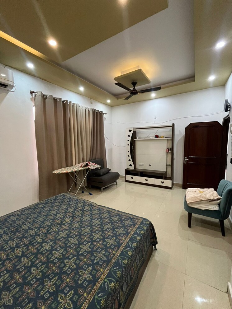 Bedroom, jakhan rajpur road 3 Bedroom 1500 Sq.Ft. Independent House In JakhaN Rajpur Road Dehradun 9187021