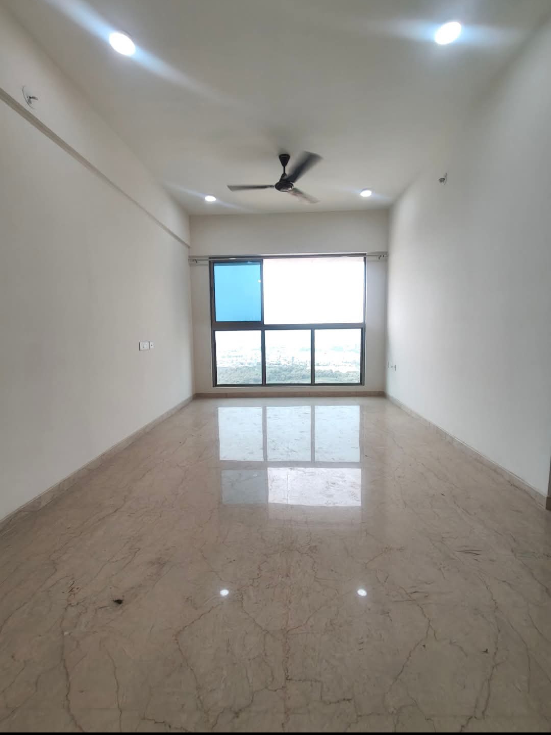 2 BHK Apartment For Rent in Raj Infinia