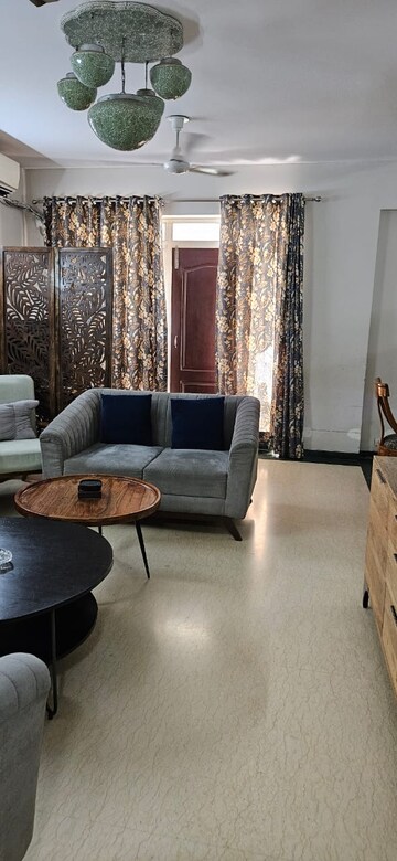 Living Room in 3.5 BHK Apartment at Bestech Park View City 1, Sector 48 – for Sale