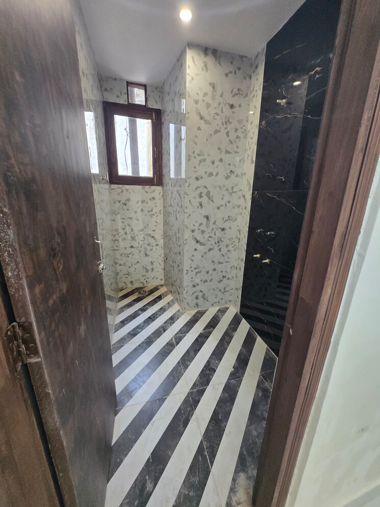 Exterior View, lajpat nagar 4 1.5 Bedroom 600 Sq.Ft. Apartment In Lajpat Nagar 4 Delhi 9187070