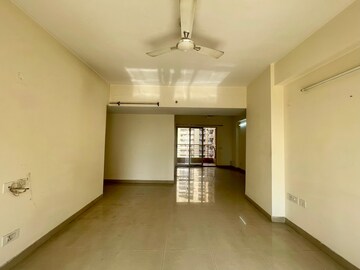 Room in 3 BHK Apartment at Sector 20 – for Rent