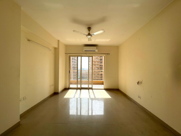 Room, sector 20 3 Bedroom 1650 Sq.Ft. Apartment In Sector 20 Panchkula 9187086