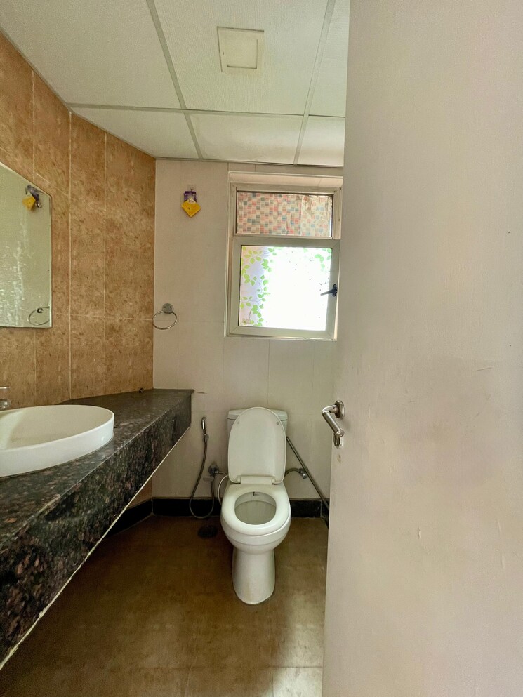 Bathroom, sector 20 3 Bedroom 1650 Sq.Ft. Apartment In Sector 20 Panchkula 9187086