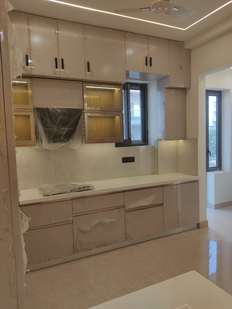 Kitchen, sector 85 3 Bedroom 250 Sq.Yd. Builder Floor In Sector 85 Faridabad 9186518